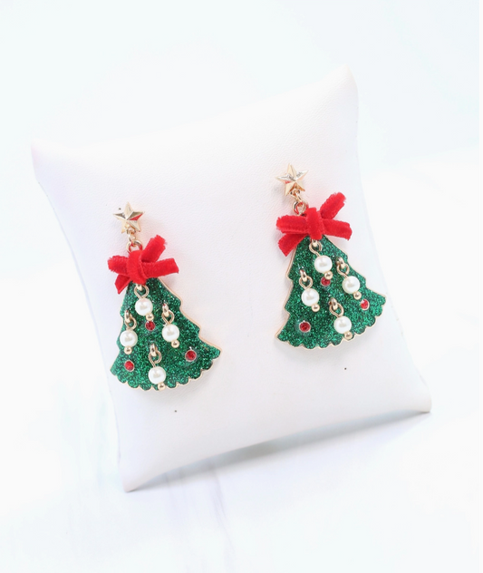 Christmas Tree Earring with Bow and Pearls Green